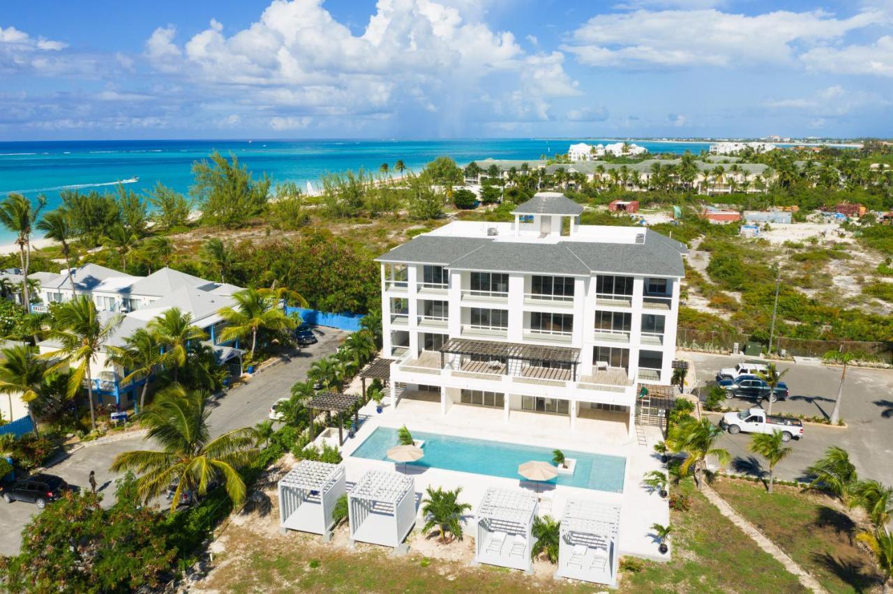 Отель The Tides, Grace Bay The Bight Settlements Экстерьер фото