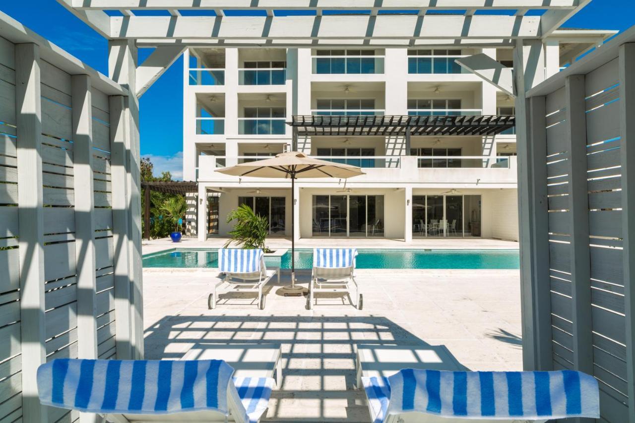 Отель The Tides, Grace Bay The Bight Settlements Экстерьер фото